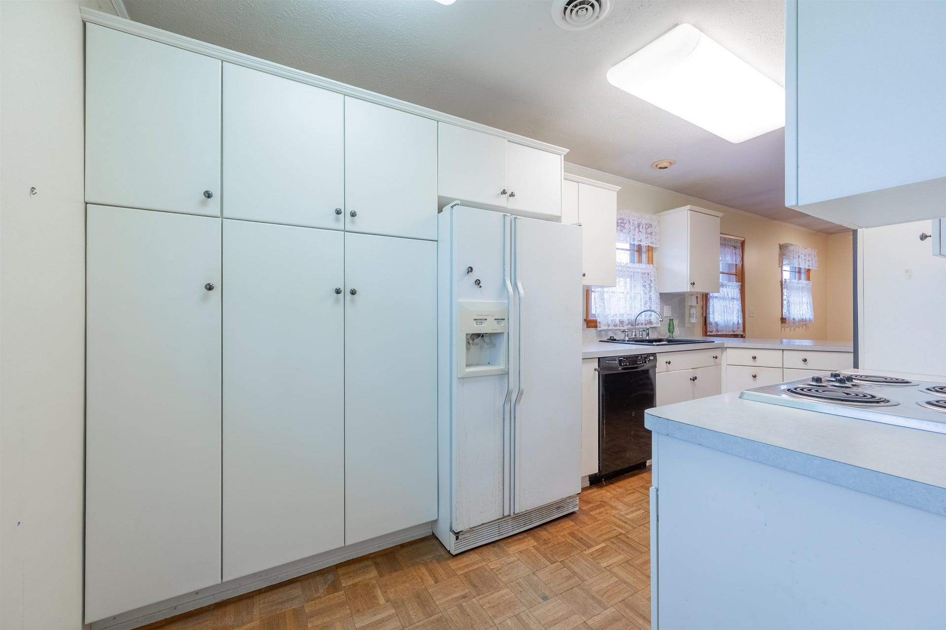 935 HUMMINGBIRD Drive, Christiansburg, VA 24073