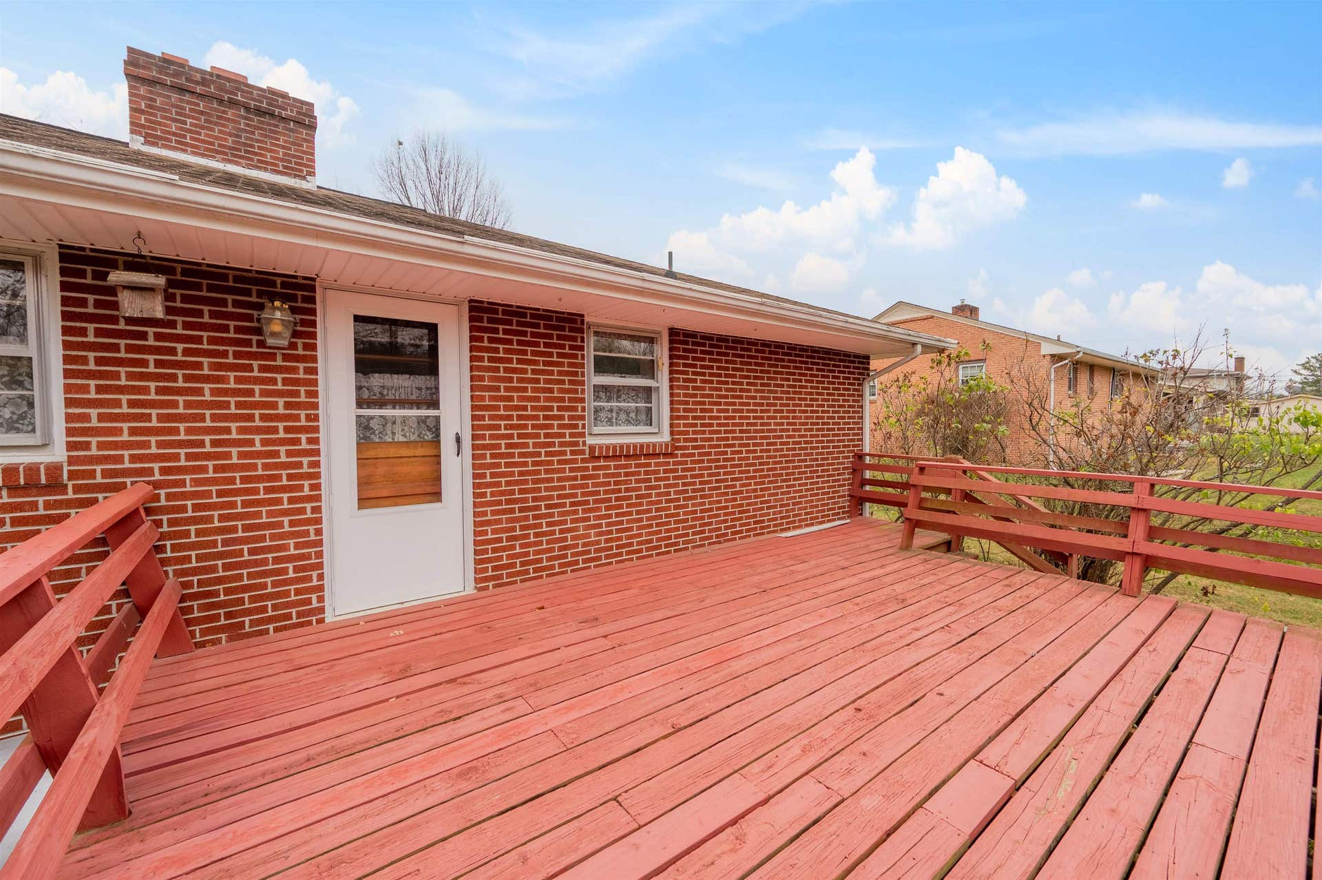 935 HUMMINGBIRD Drive, Christiansburg, VA 24073