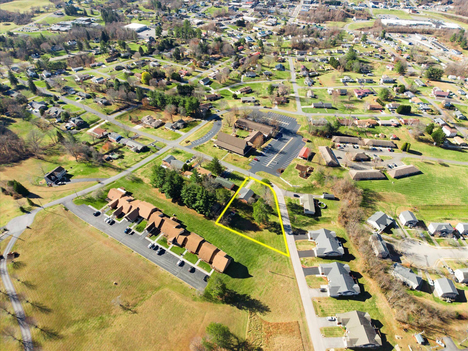 408 Hale Street, Pearisburg, VA 24134