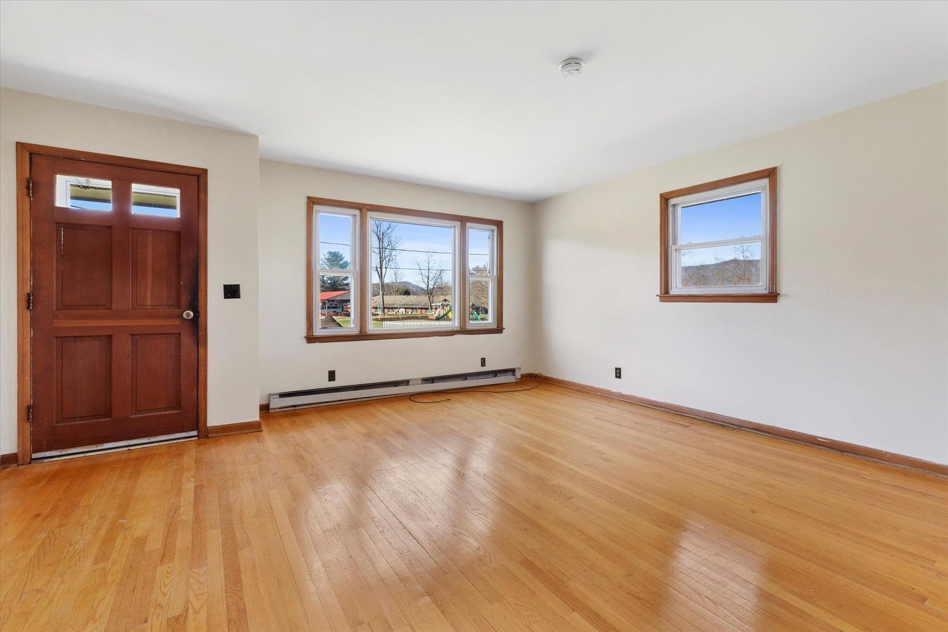 408 Hale Street, Pearisburg, VA 24134
