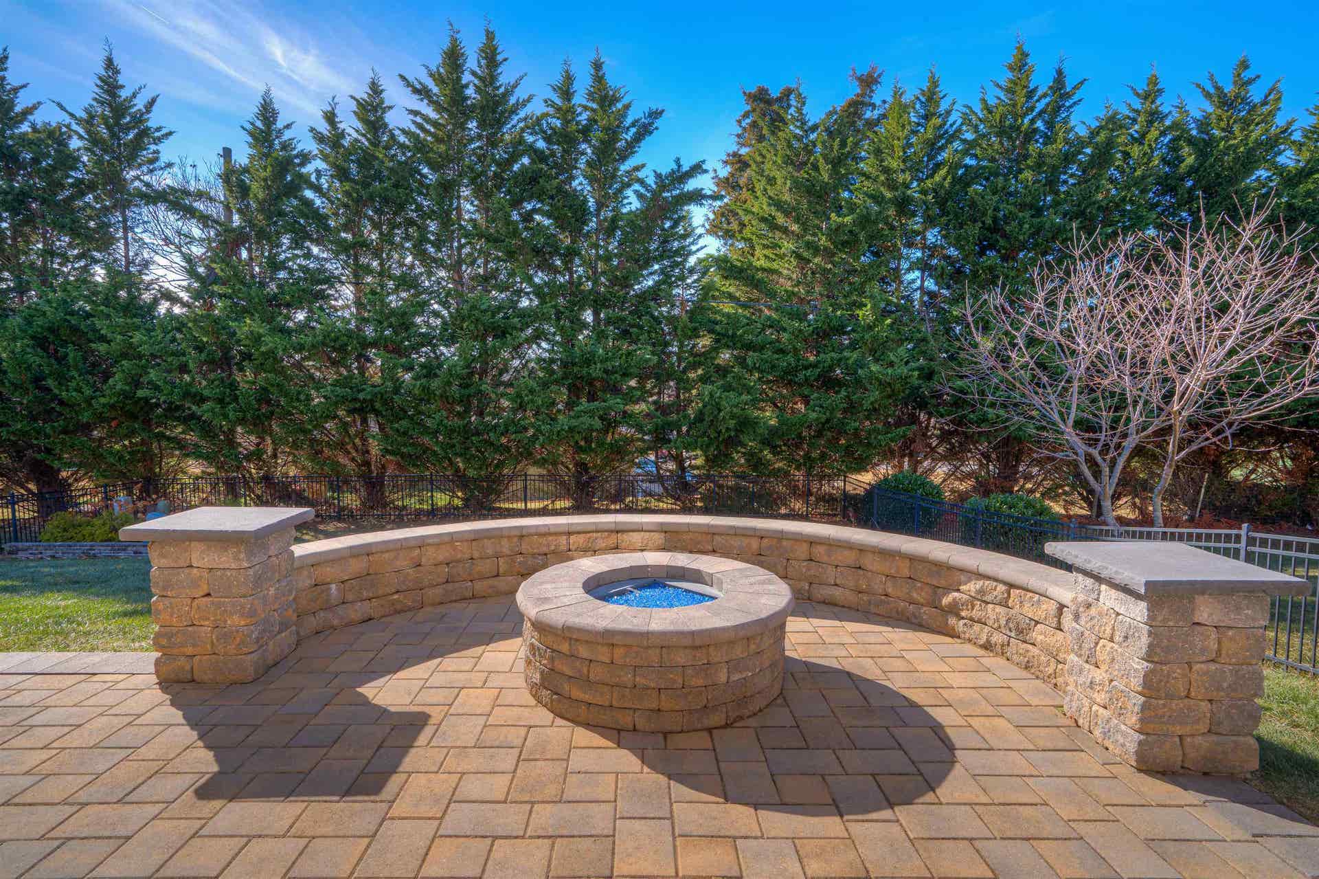 906 Kentwood Drive, Blacksburg, VA 24060
