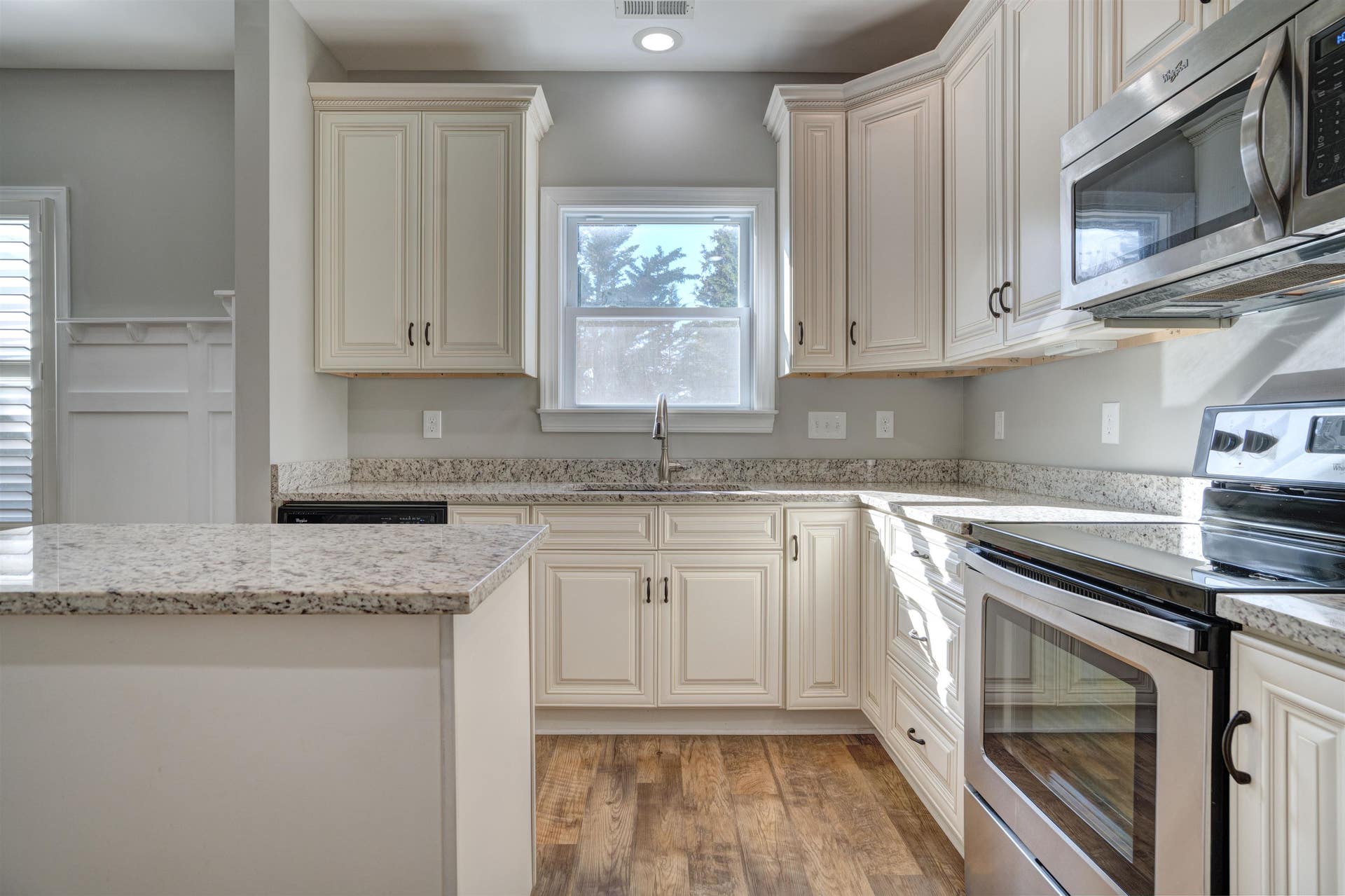 906 Kentwood Drive, Blacksburg, VA 24060