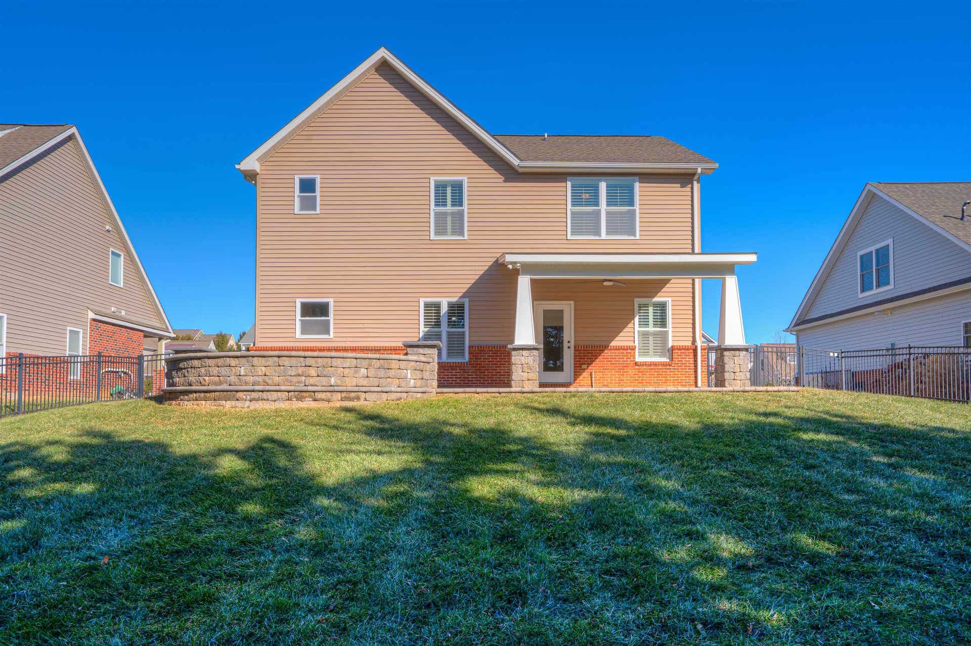 906 Kentwood Drive, Blacksburg, VA 24060