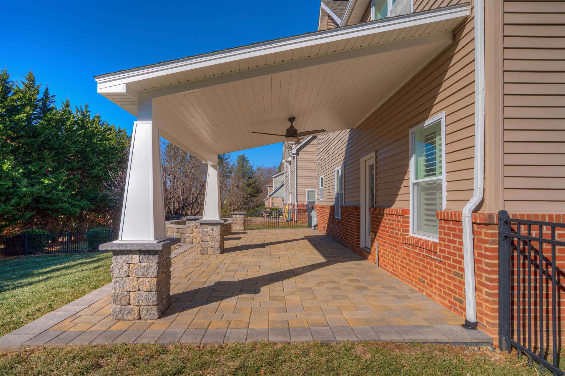 906 Kentwood Drive, Blacksburg, VA 24060