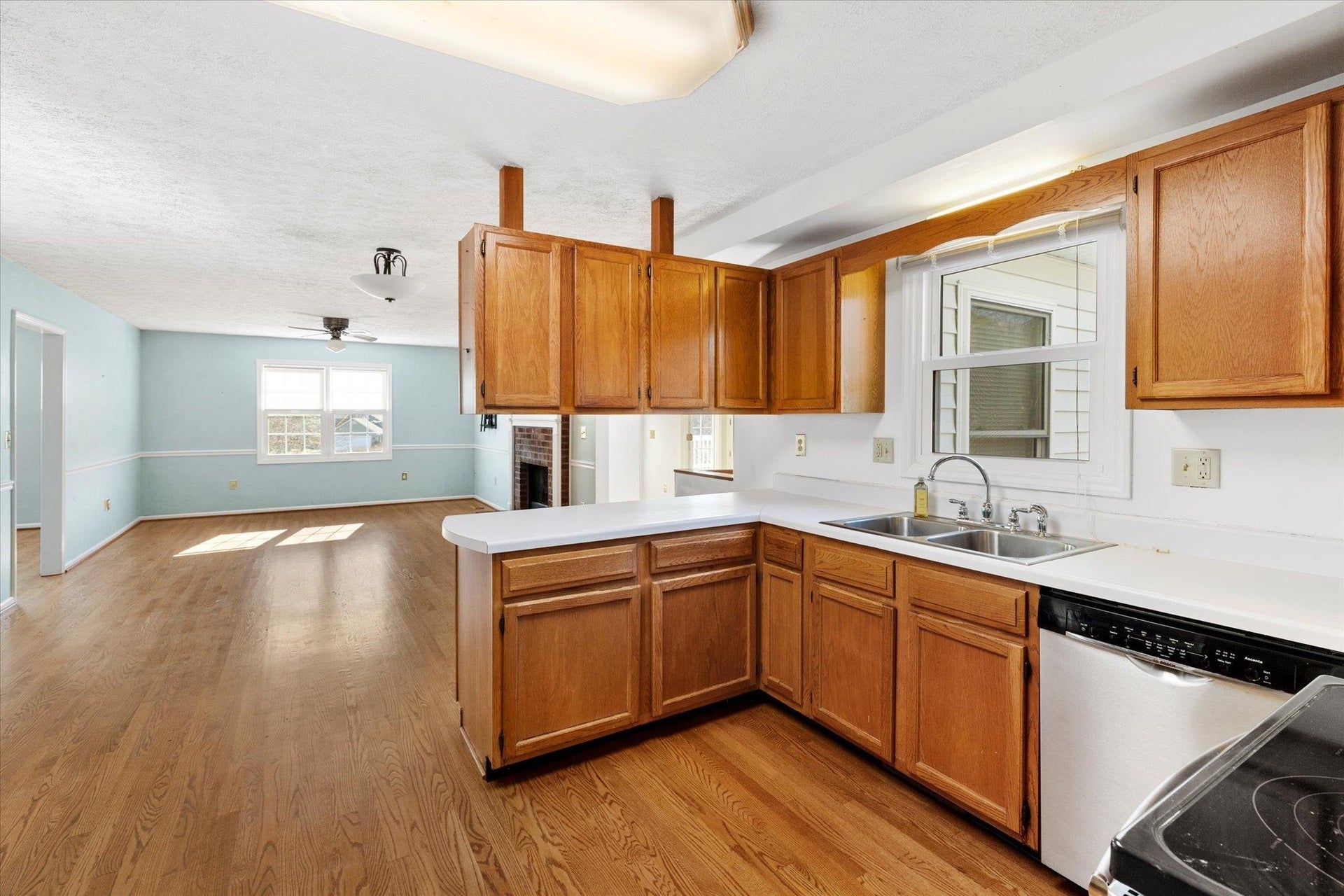 1645 Saint Andrews Circle, Blacksburg, VA 24060