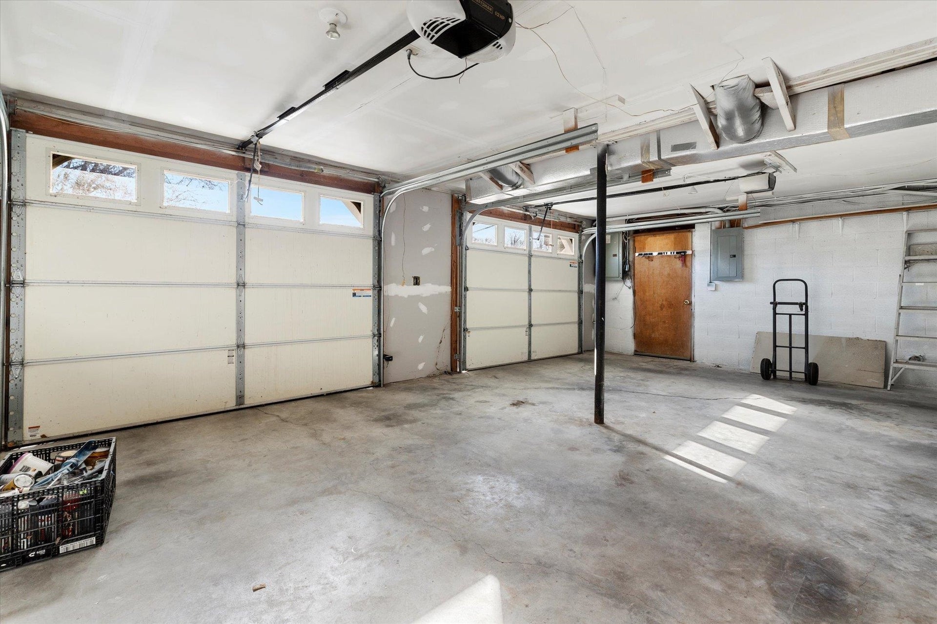 1645 Saint Andrews Circle, Blacksburg, VA 24060