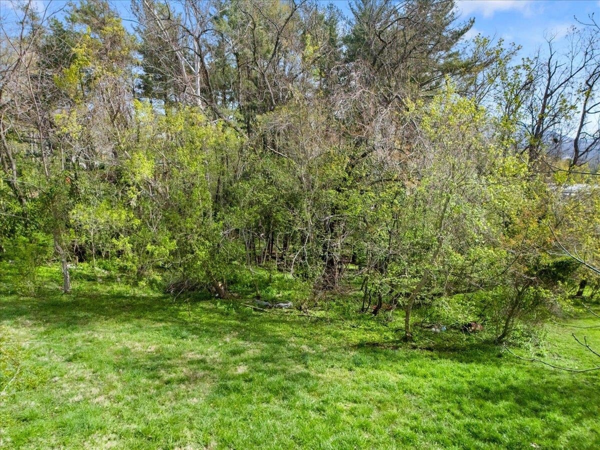 102 Linden Street, Ripplemead, VA 24150