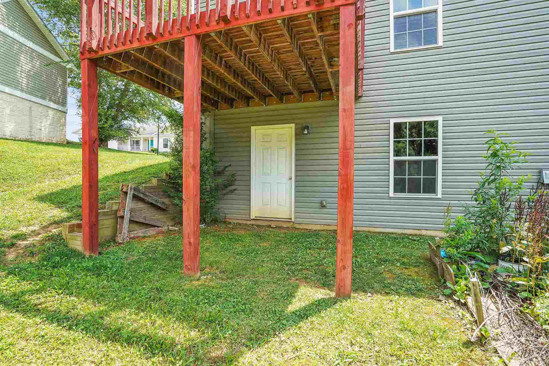 111 Prairie View Lane, Pembroke, VA 24136