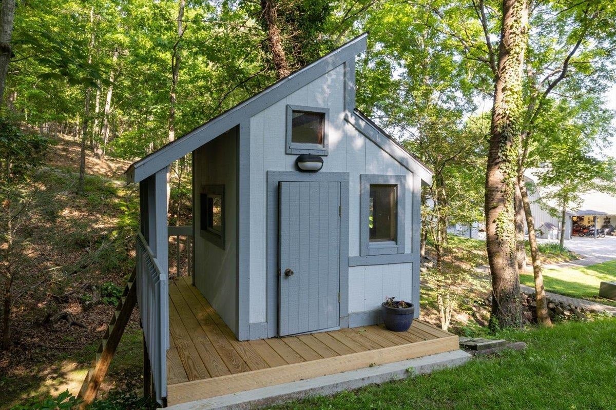 701 Bishop Road, Blacksburg, VA 24060