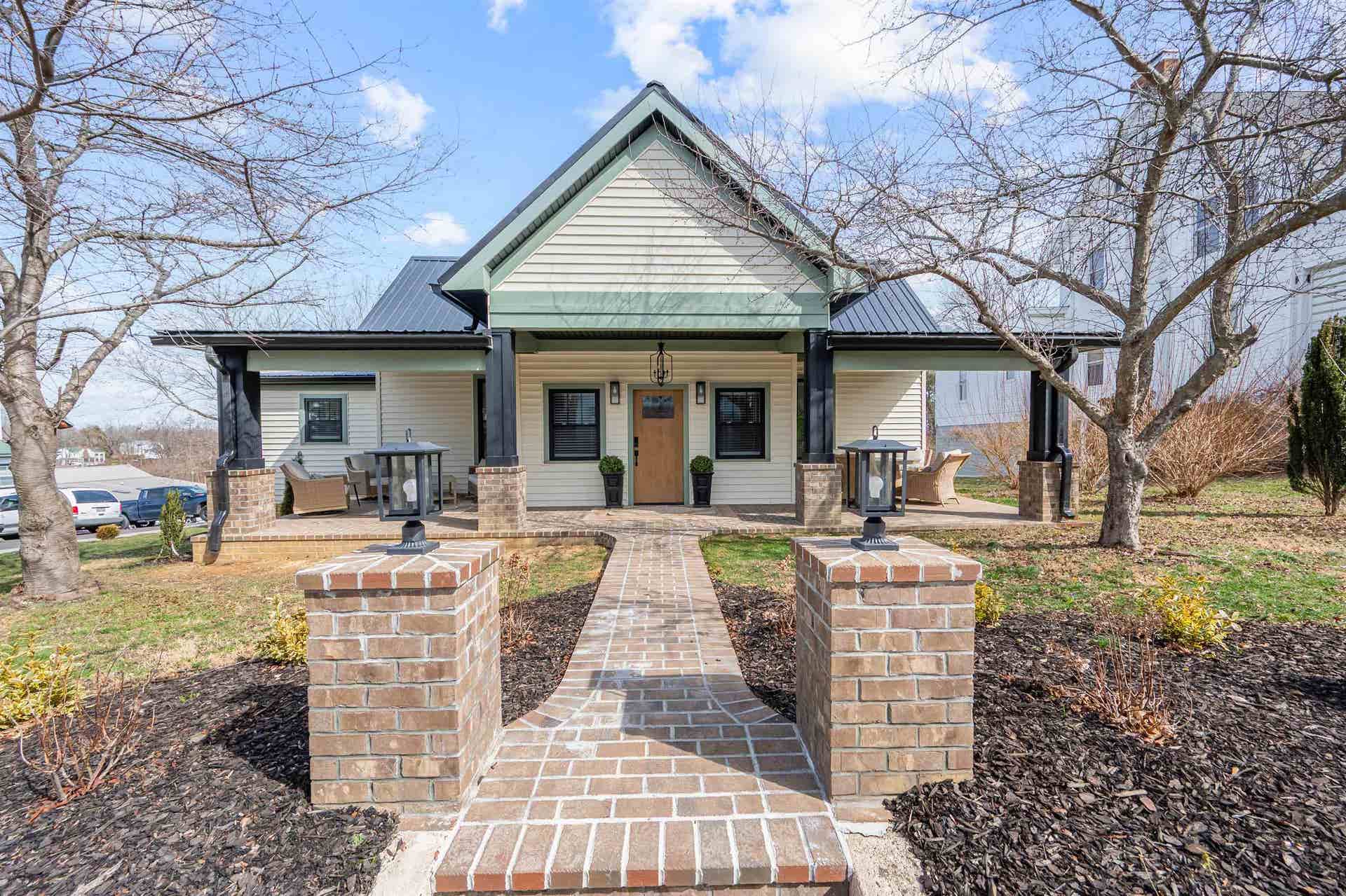 200 S Franklin Street, Christiansburg, VA 24073