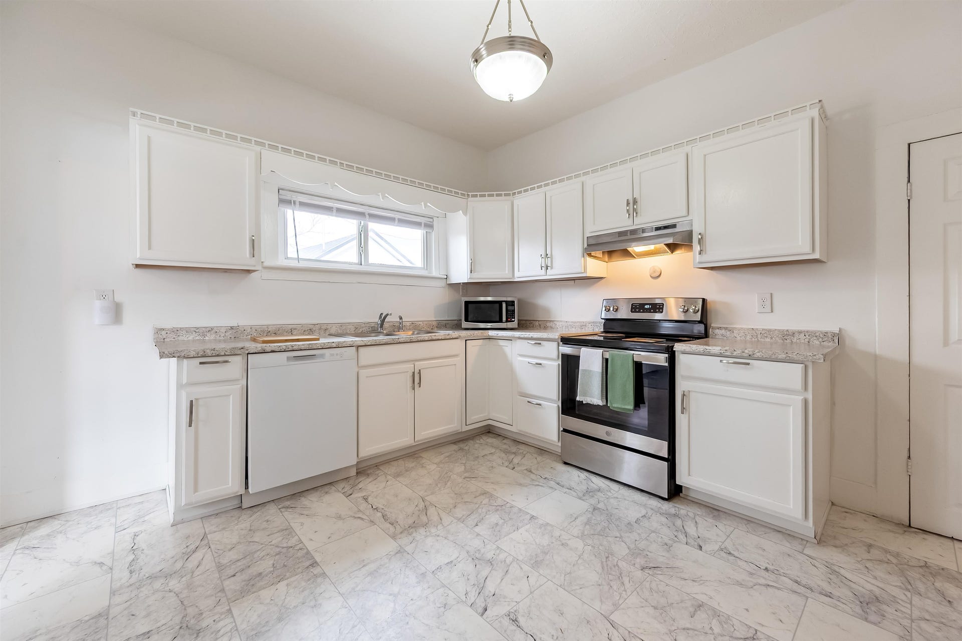 219 DENBY Street, Radford, VA 24141