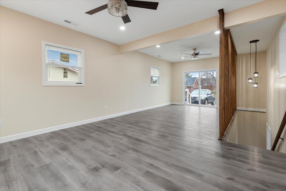 909 CUSTIS Street, Radford, VA 24141