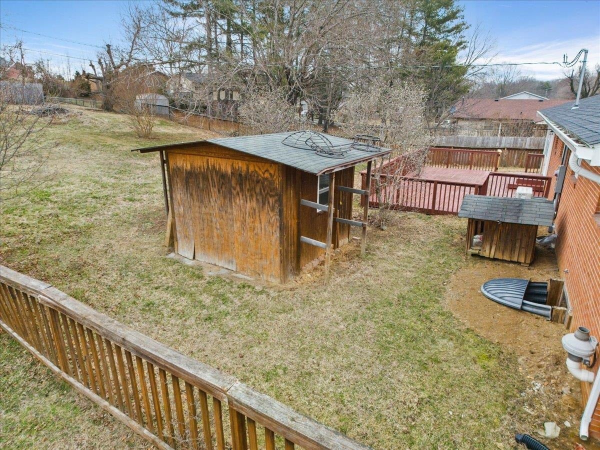 909 CUSTIS Street, Radford, VA 24141