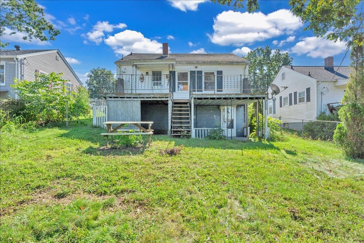 1517 5th Street, Radford, VA 24141