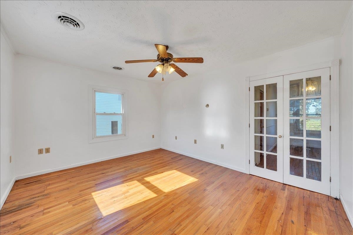 1517 5th Street, Radford, VA 24141