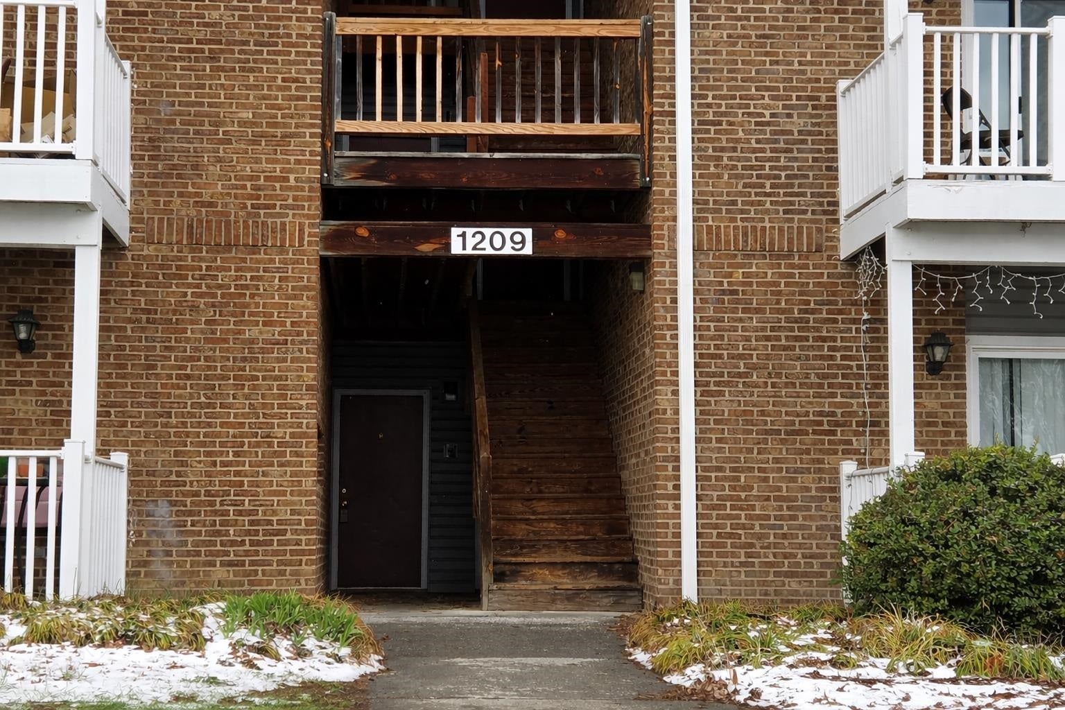 1209 B UNIVERSITY Terrace, Blacksburg, VA 24060
