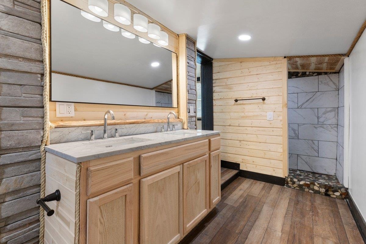 1002 Wolf Street, Narrows, VA 24124