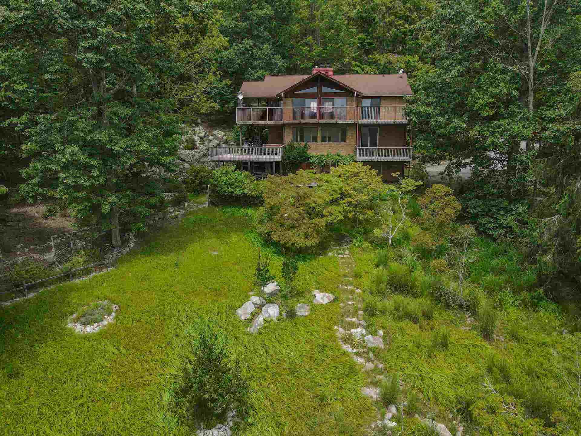 3624 Laurel Drive, Blacksburg, VA 24060