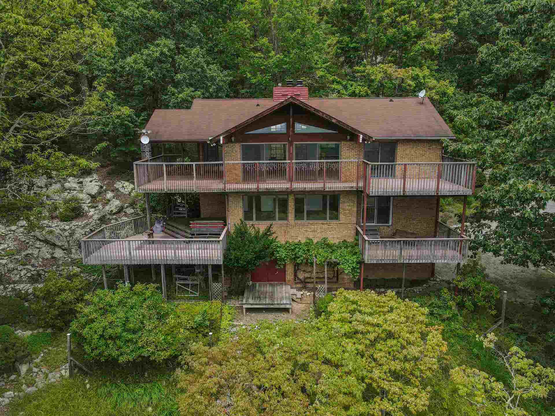 3624 Laurel Drive, Blacksburg, VA 24060