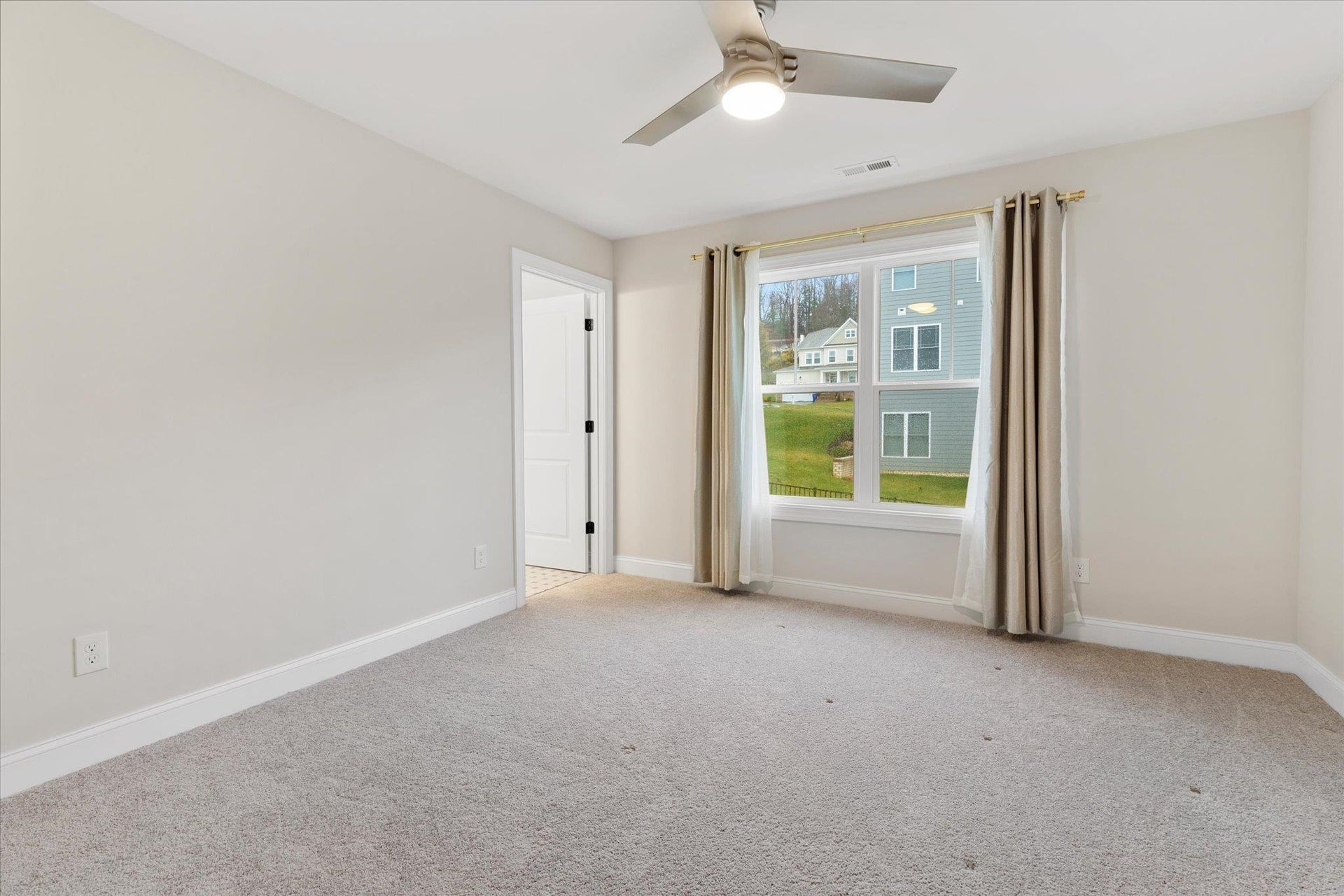 207 Alico Drive, Blacksburg, VA 24060
