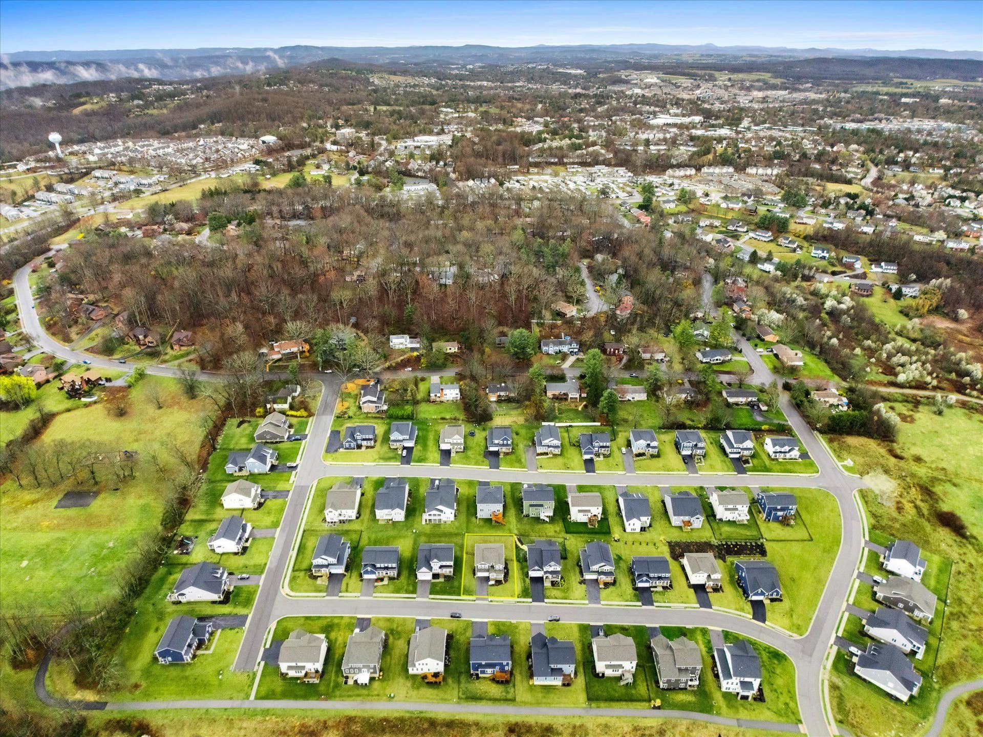 207 Alico Drive, Blacksburg, VA 24060