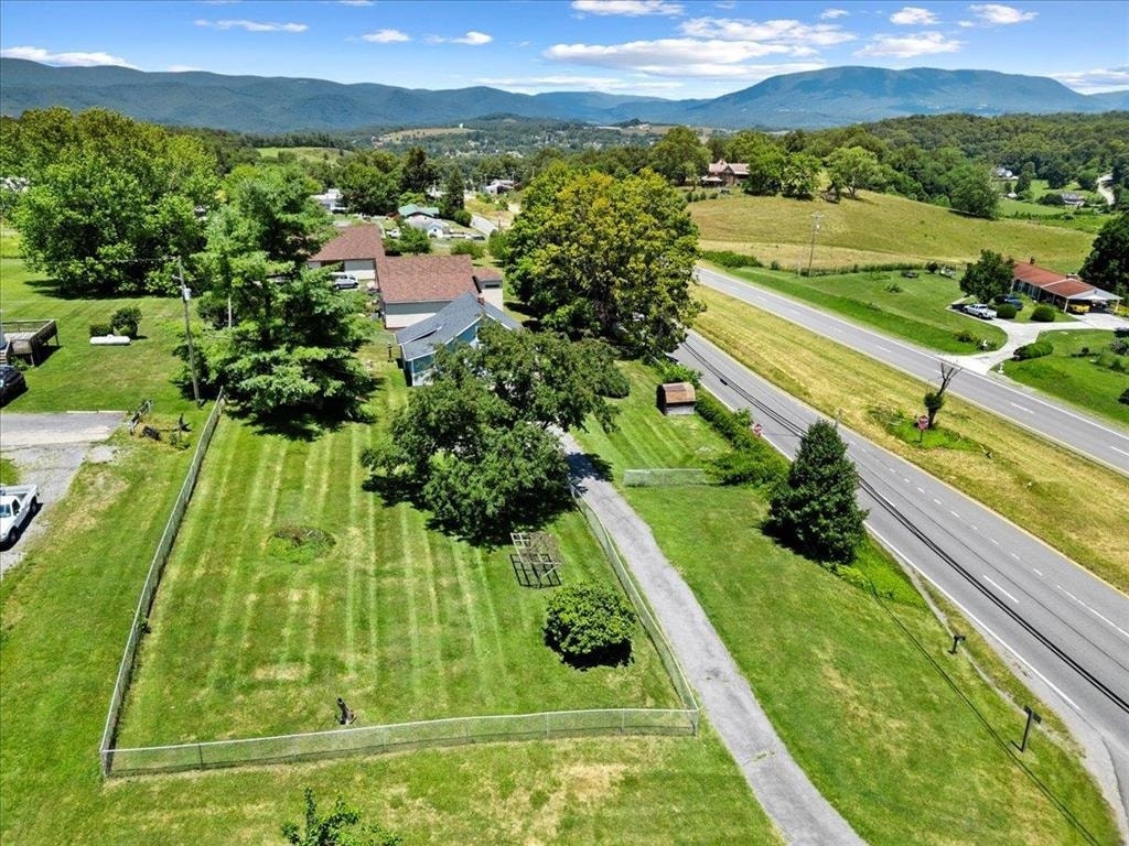 103 Hill Street, Pearisburg, VA 24134