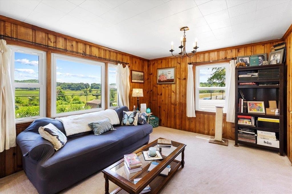 103 Hill Street, Pearisburg, VA 24134
