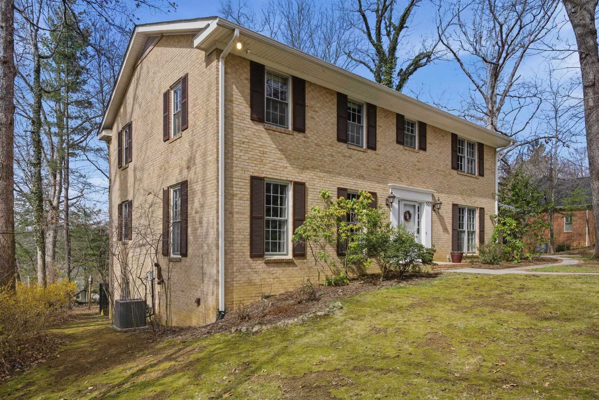 507 Forest Hill Drive, Blacksburg, VA 24060