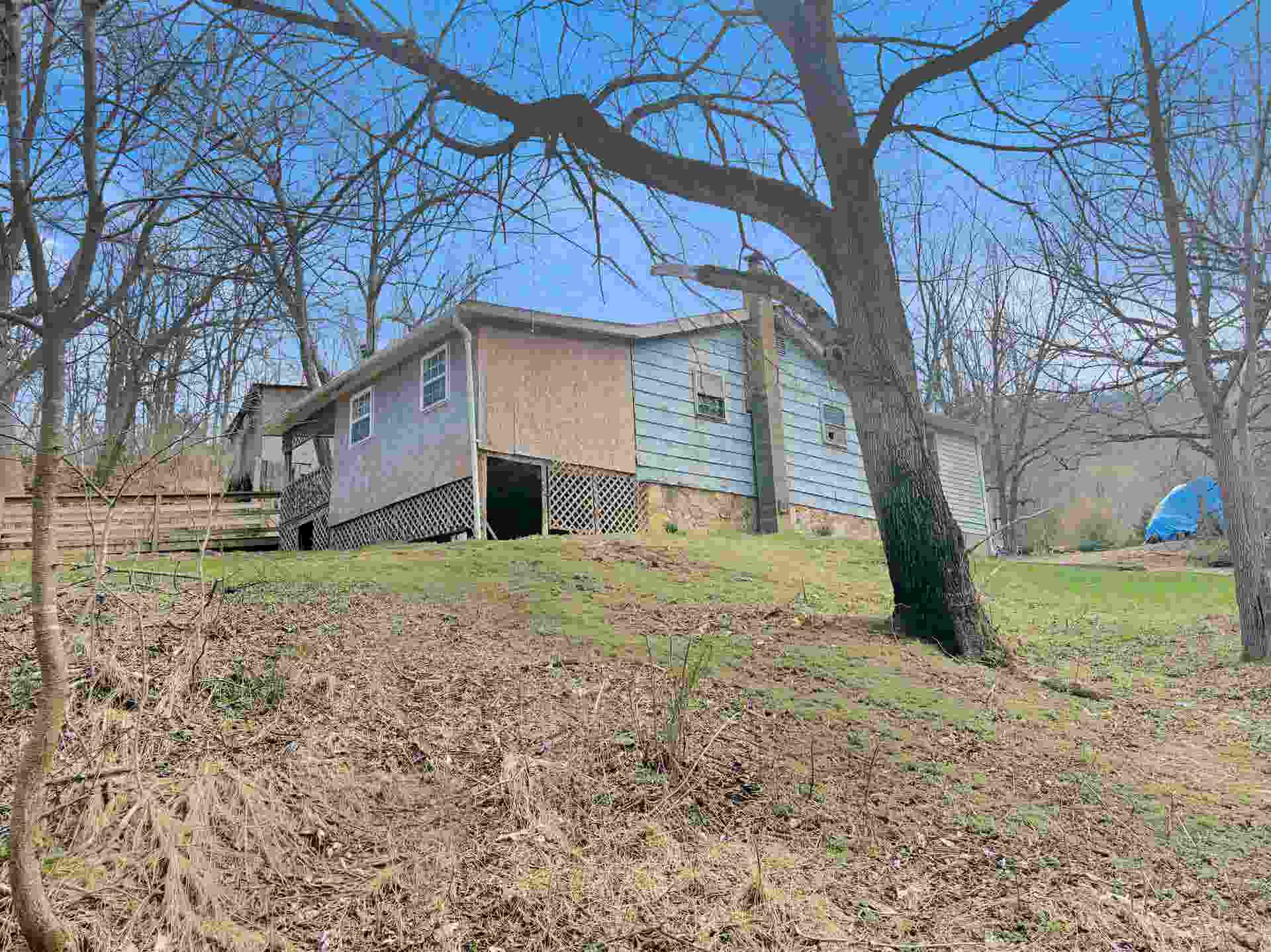 263 HOPKINS Road, Pearisburg, VA 24134