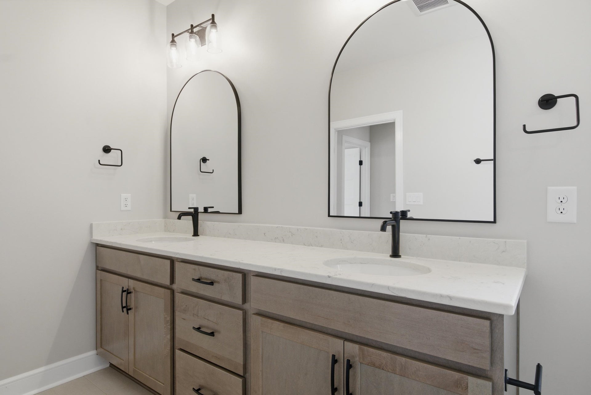 2130 Peakland Way, Christiansburg, VA 24073