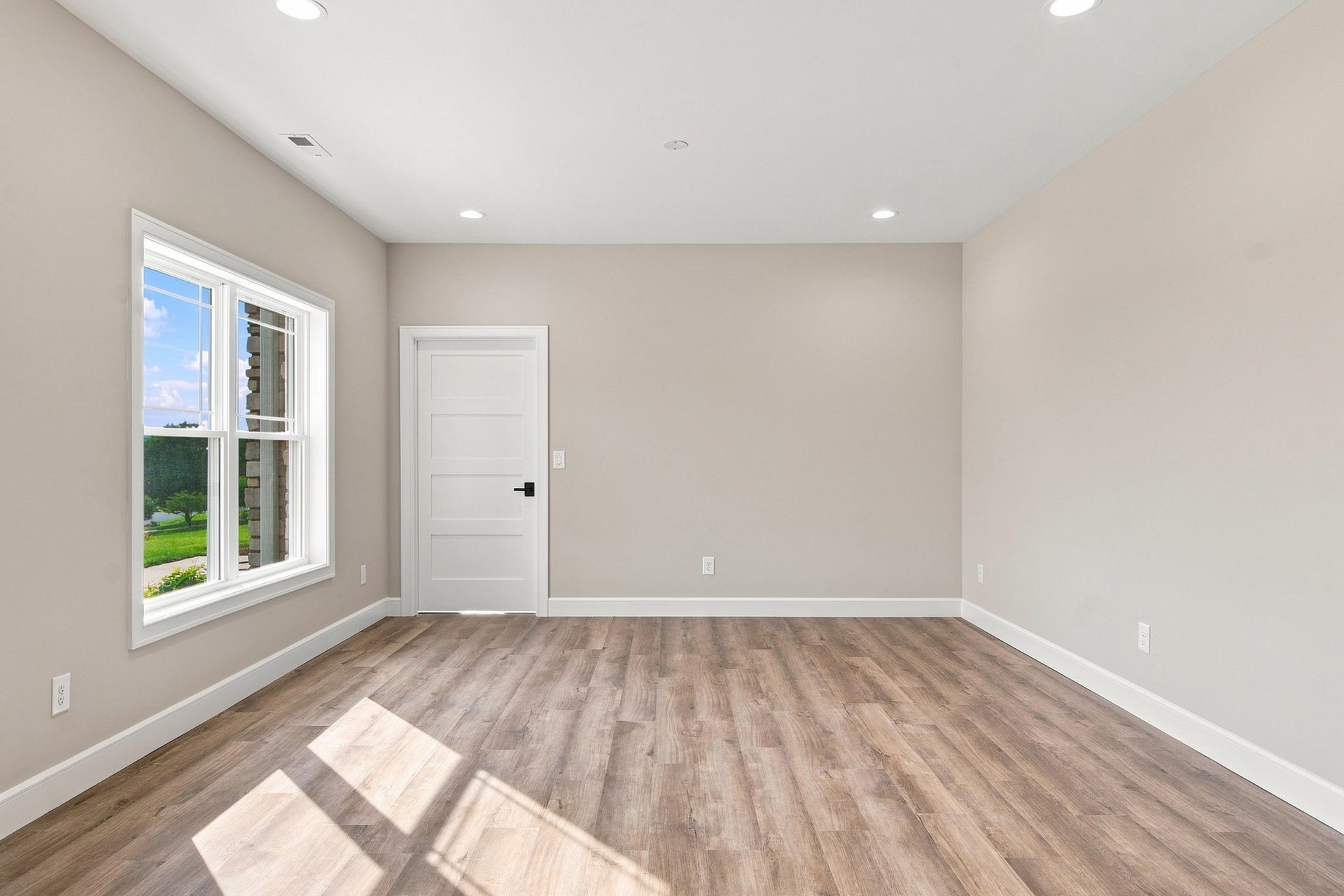 2130 Peakland Way, Christiansburg, VA 24073