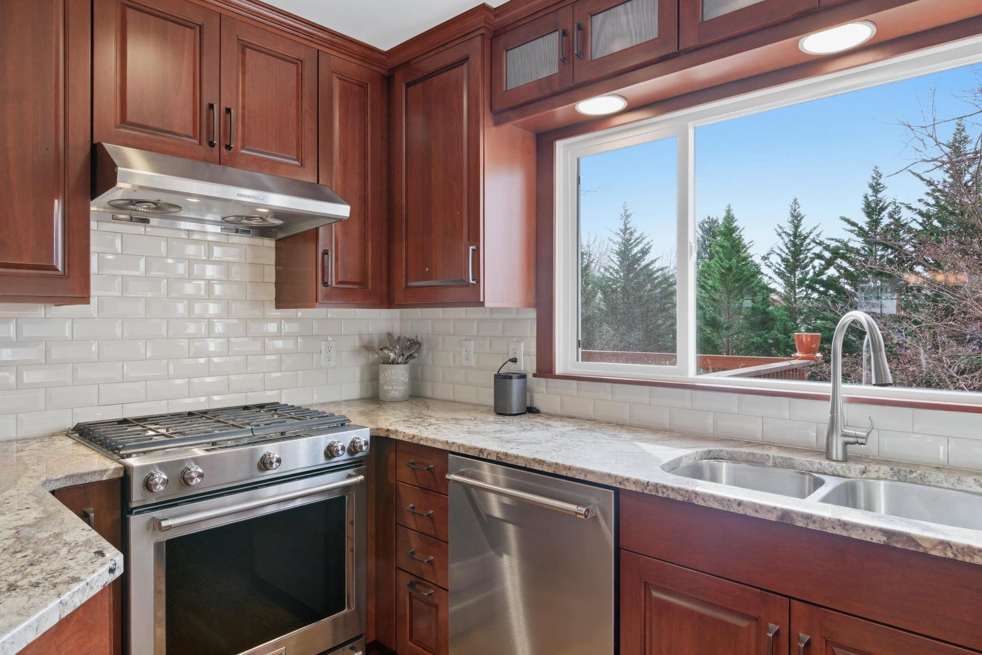 509 STONEGATE Drive, Blacksburg, VA 24060