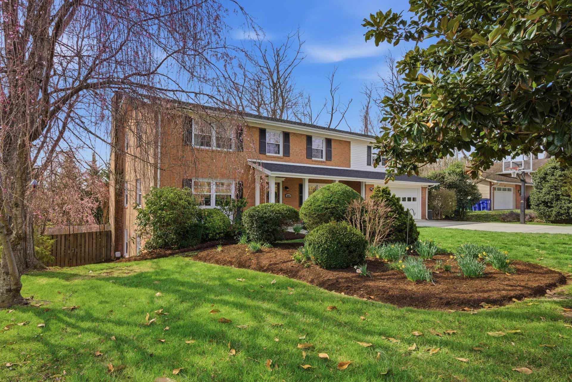 509 STONEGATE Drive, Blacksburg, VA 24060