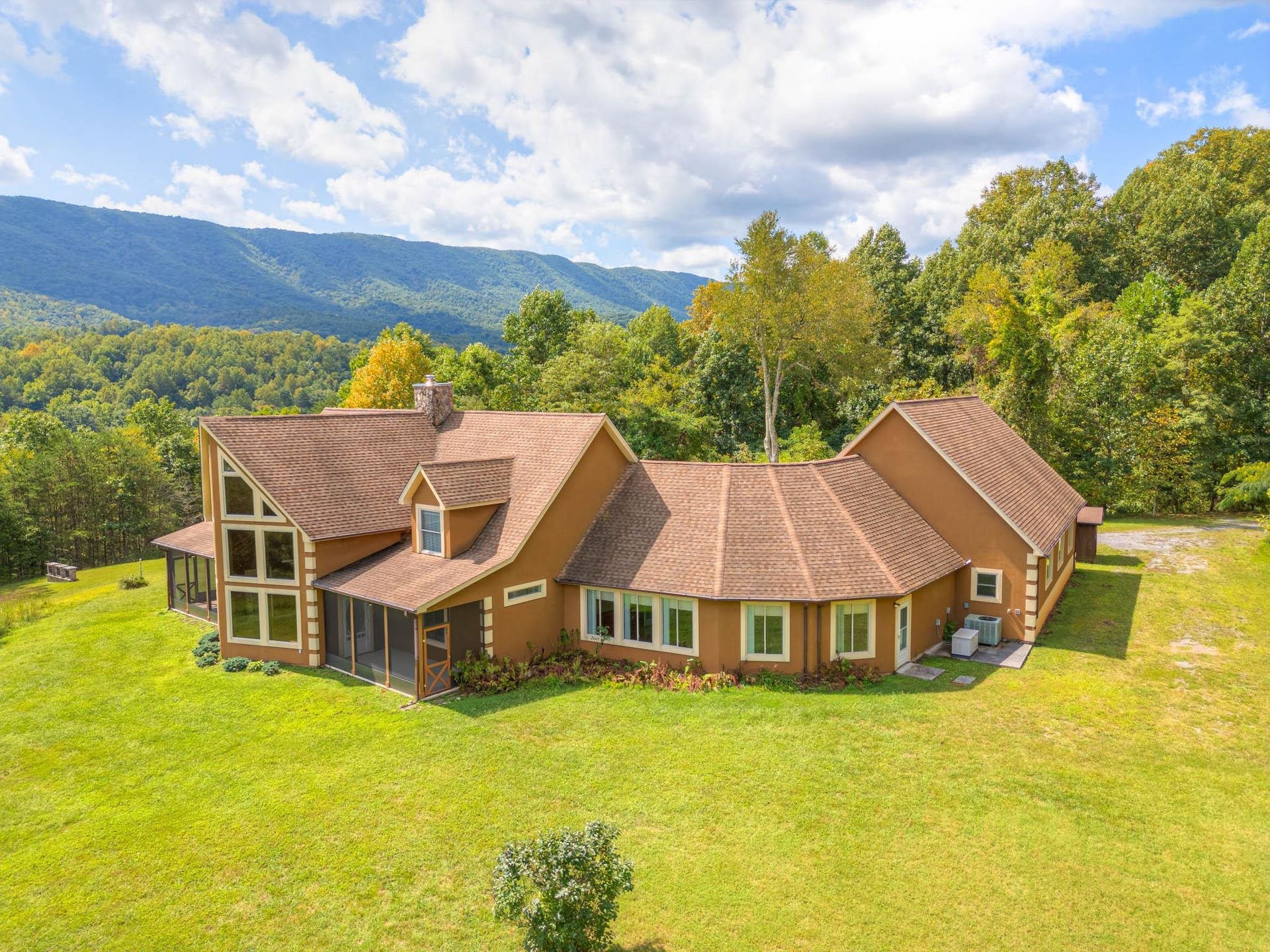 1782 WOLF CREEK Road, Narrows, VA 24124