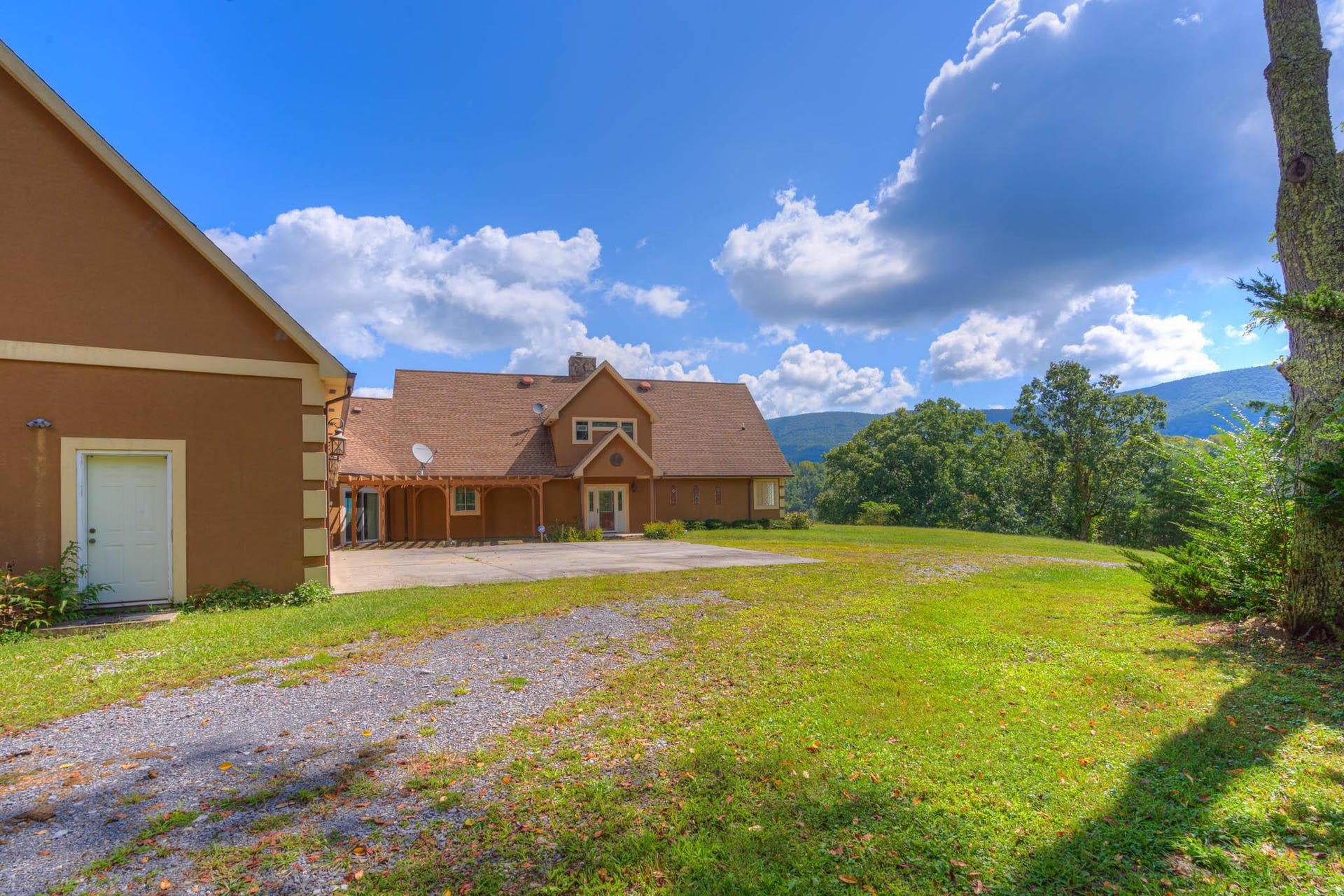 1782 WOLF CREEK Road, Narrows, VA 24124