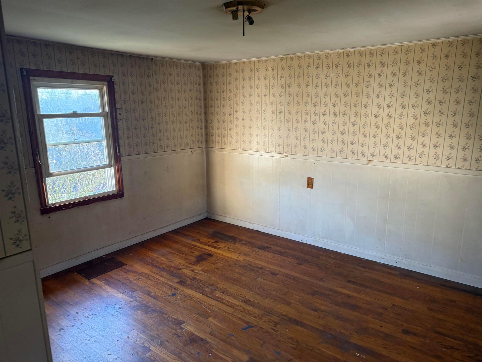 1023 Ramsey Mountain Road, Max Meadows, VA 24360