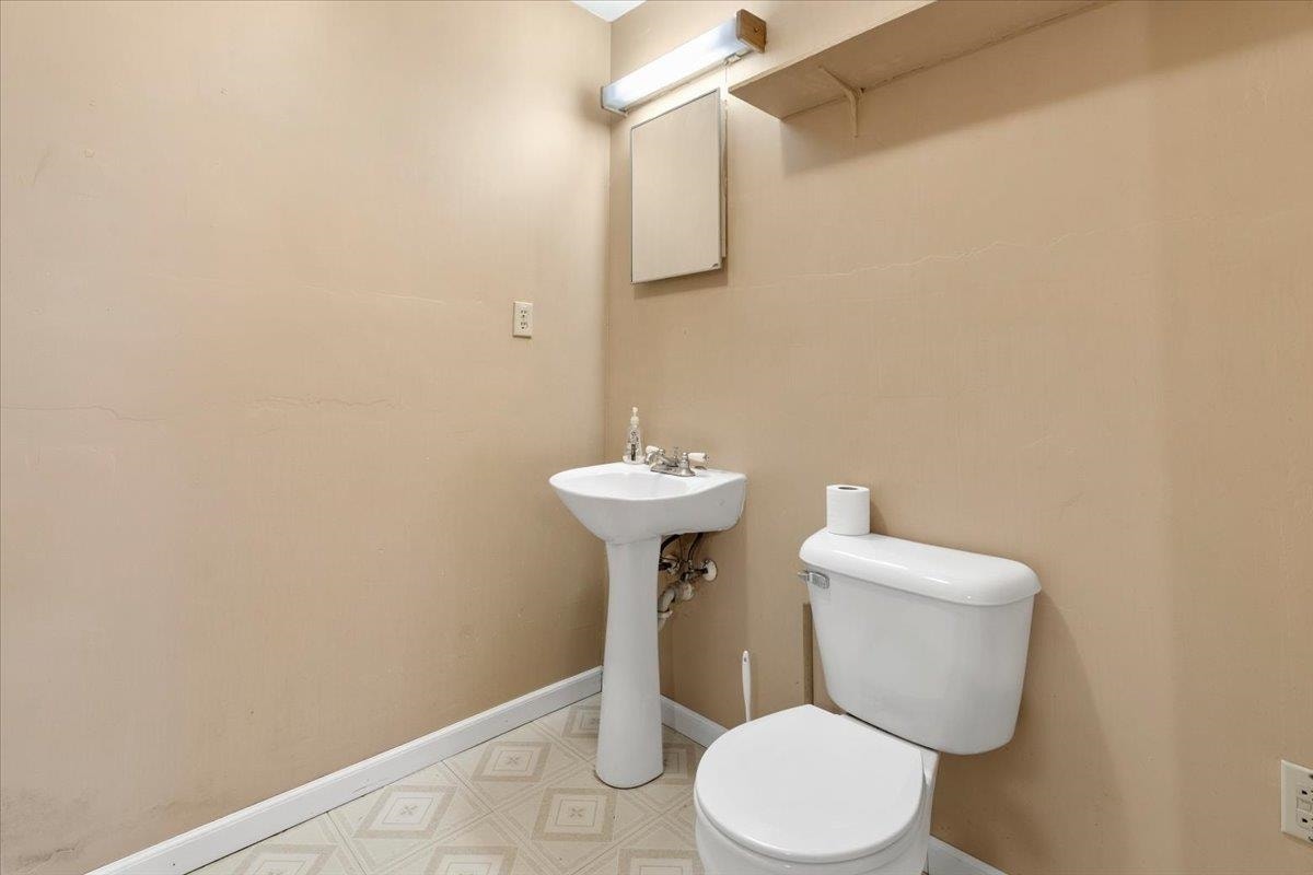1101 Westover Drive, Blacksburg, VA 24060