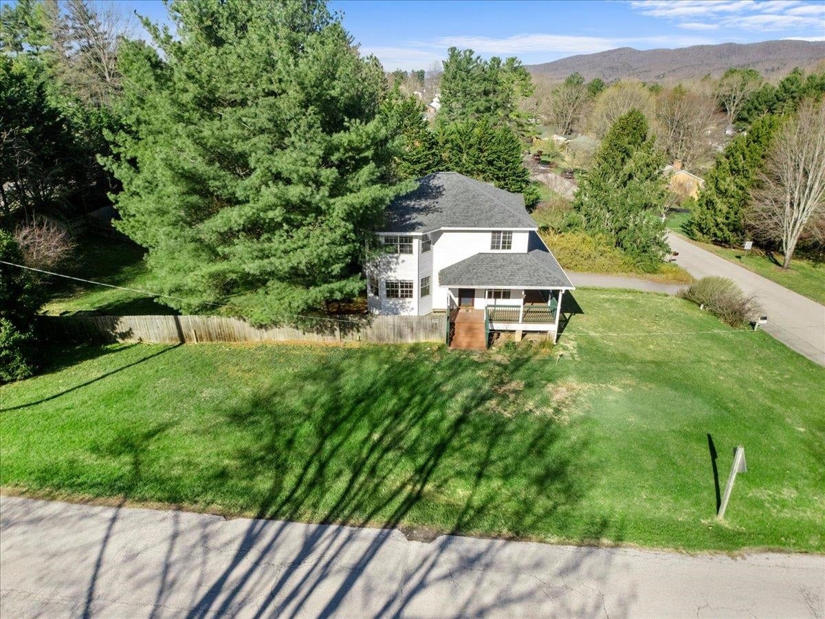 1101 Westover Drive, Blacksburg, VA 24060