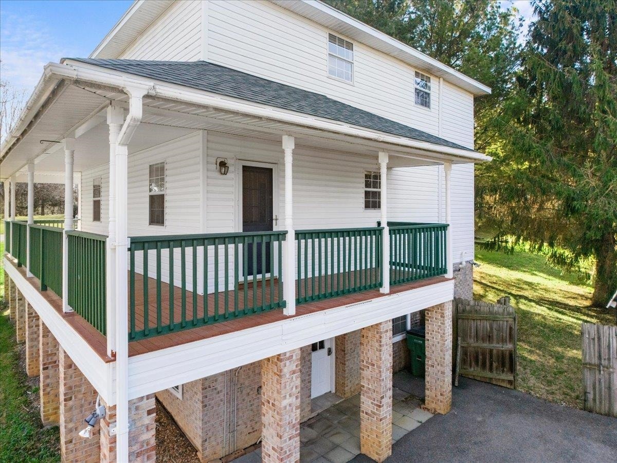1101 Westover Drive, Blacksburg, VA 24060