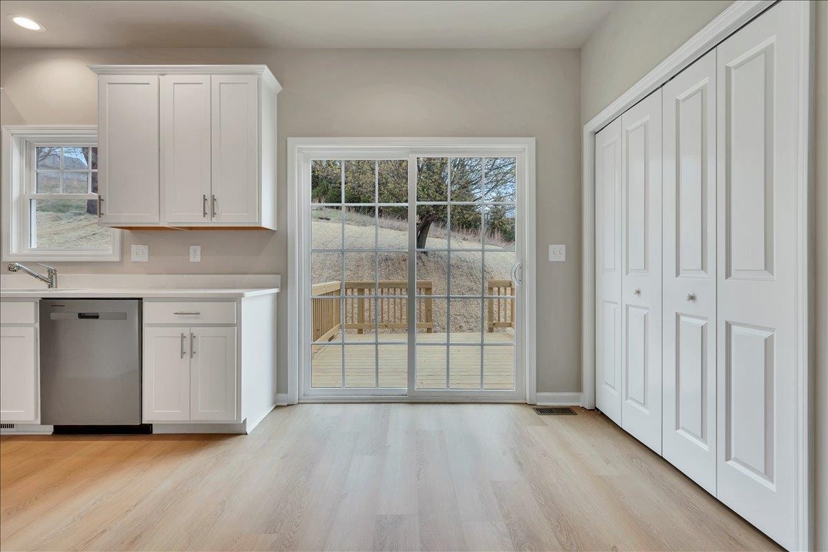 1565 Kensington Way, Christiansburg, VA 24073