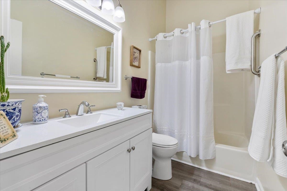 303 West Main Street, Radford, VA 24141