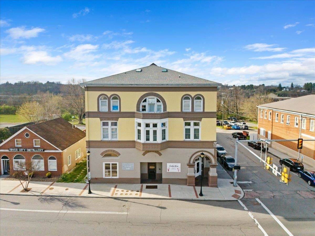 303 West Main Street, Radford, VA 24141