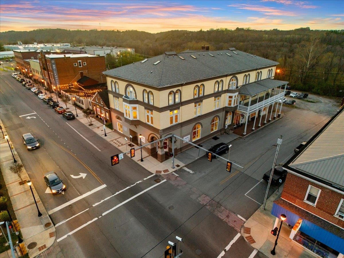 303 West Main Street, Radford, VA 24141