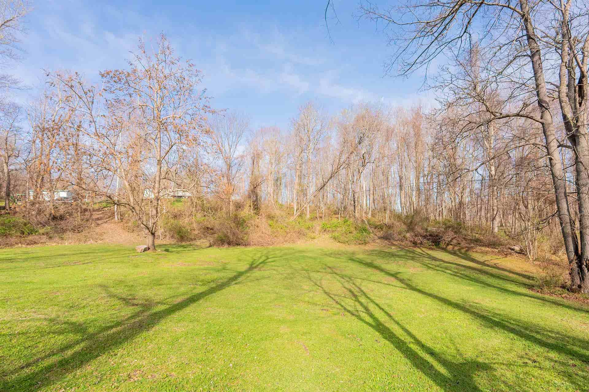 725 Cross Avenue, Pearisburg, VA 24134