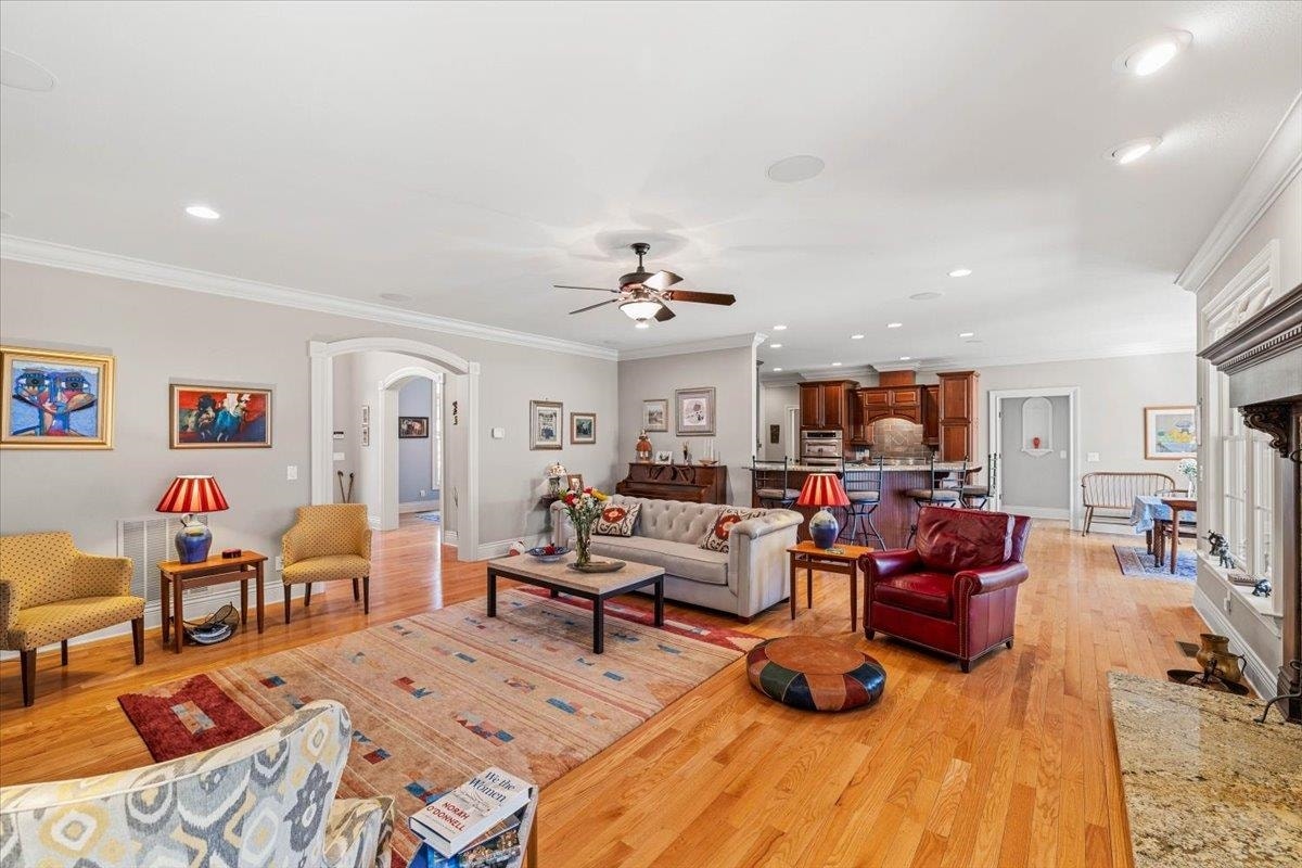 1250 Treetop Ridge Road, Blacksburg, VA 24060