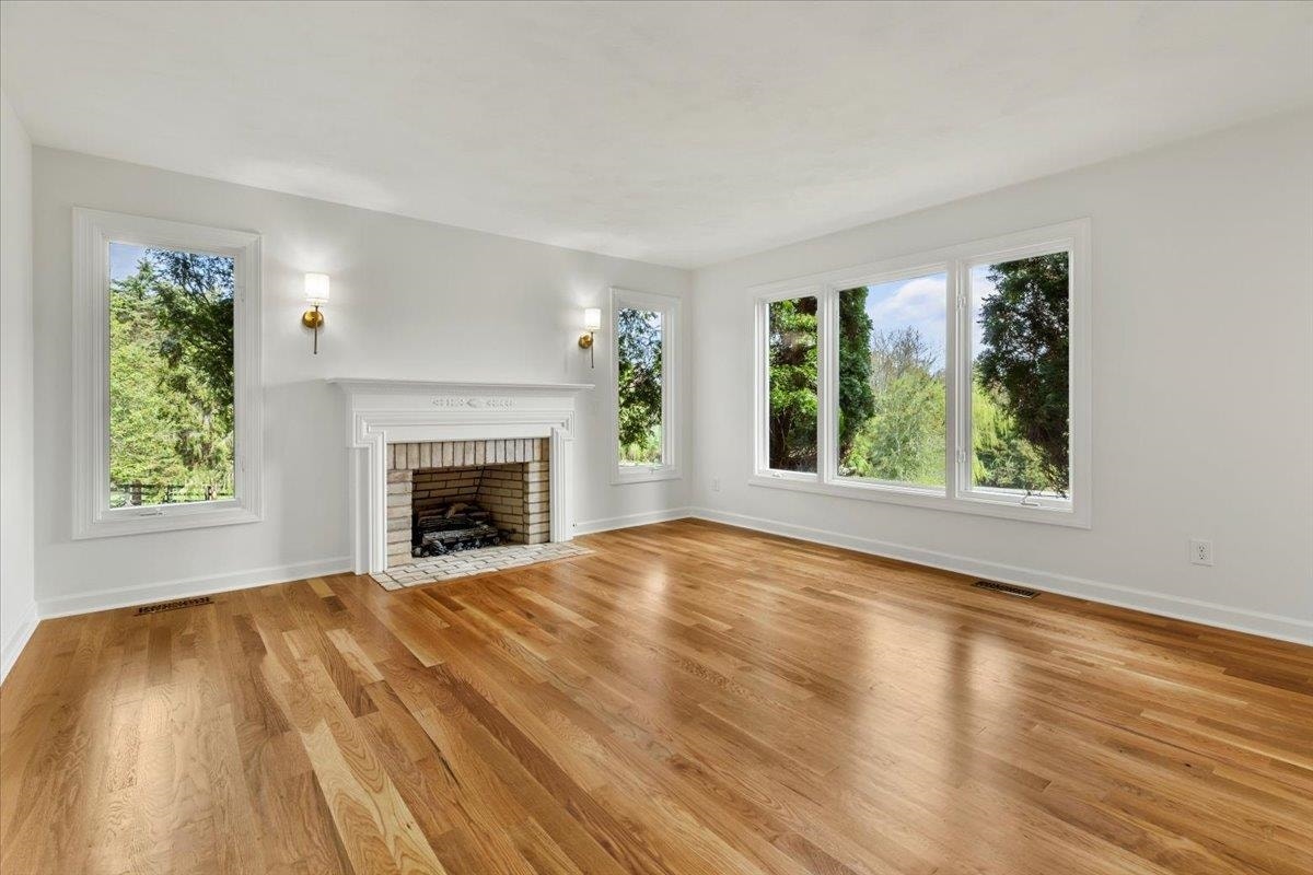 855 DEERCROFT Drive, Blacksburg, VA 24060
