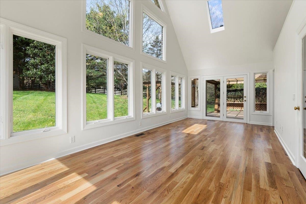 855 DEERCROFT Drive, Blacksburg, VA 24060