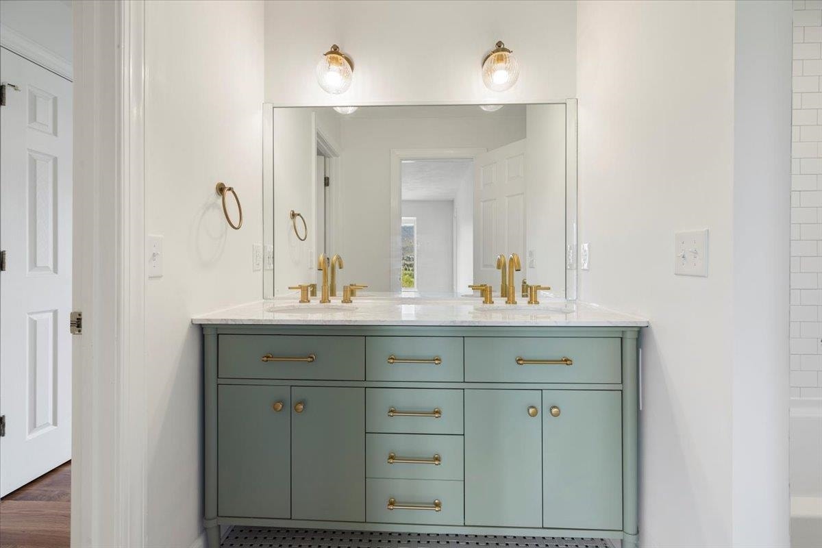 855 DEERCROFT Drive, Blacksburg, VA 24060