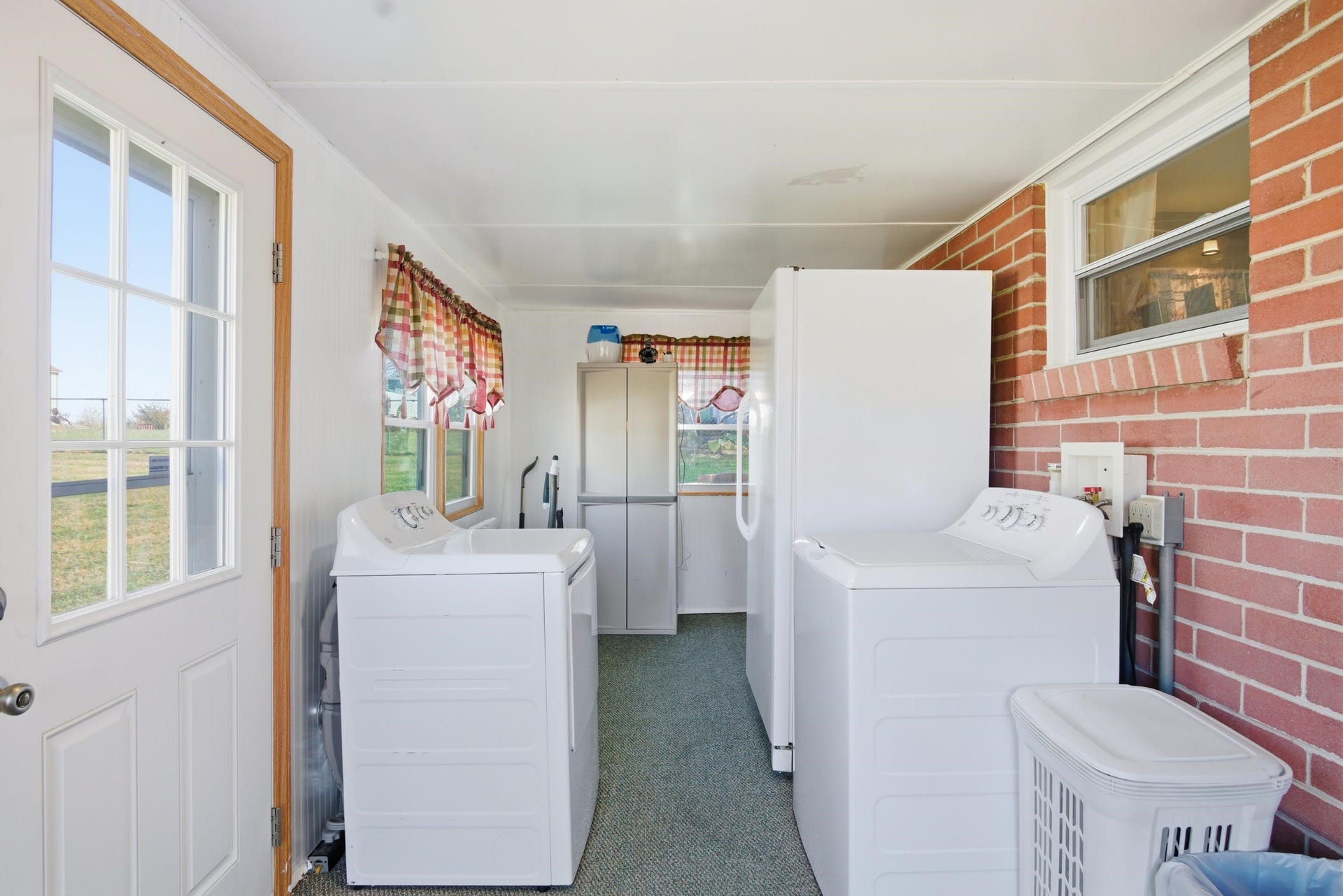 380 CLEARVIEW Drive, Christiansburg, VA 24073