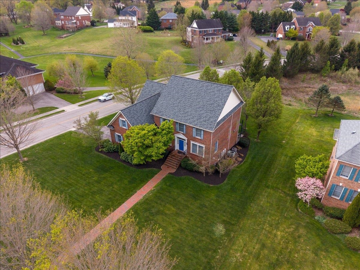 2201 BIRCH LEAF Lane, Blacksburg, VA 24060